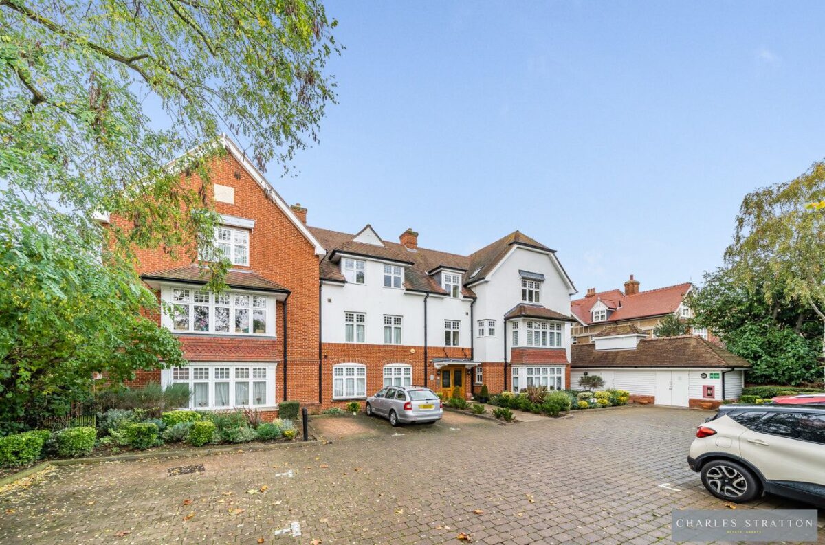 Highlands Apartments,  Gidea Park