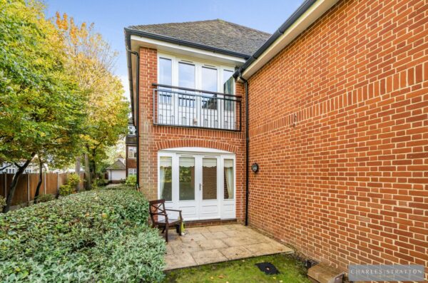 Highlands Apartments,  Gidea Park